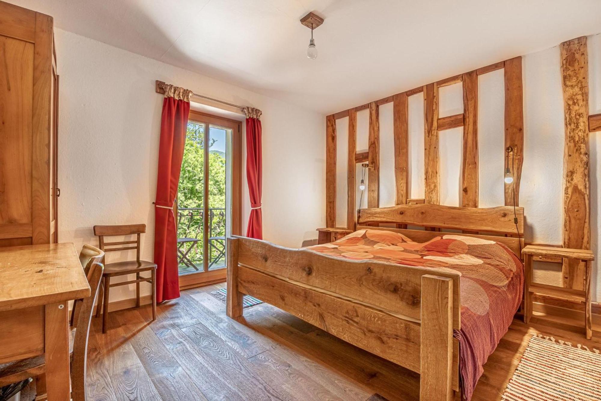 House By The Stream - Happy Rentals Avce ภายนอก รูปภาพ