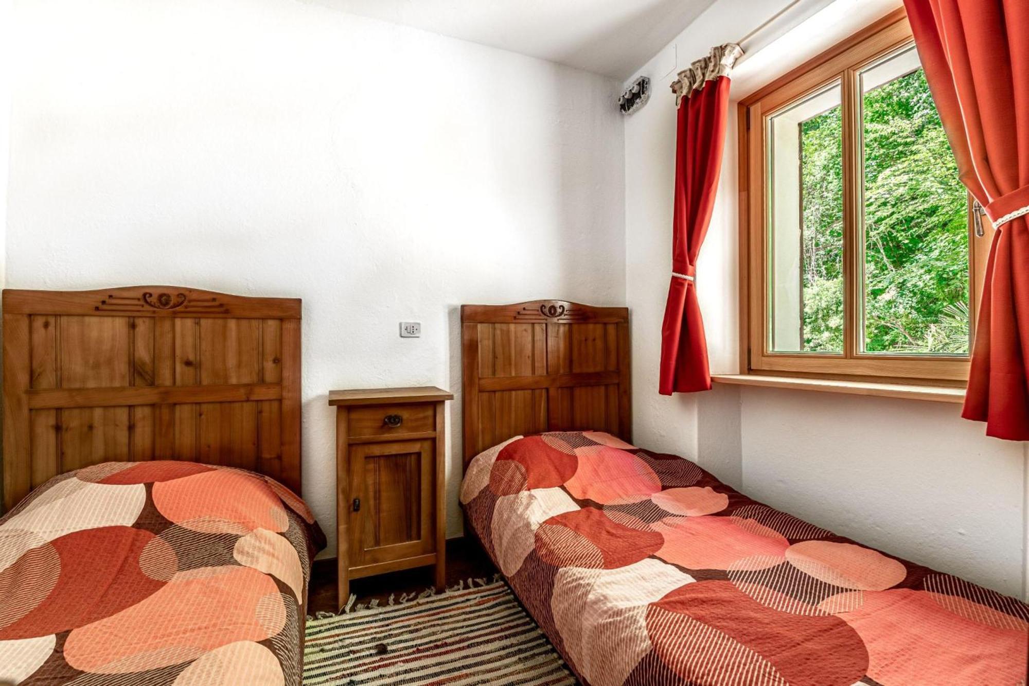 House By The Stream - Happy Rentals Avce ภายนอก รูปภาพ